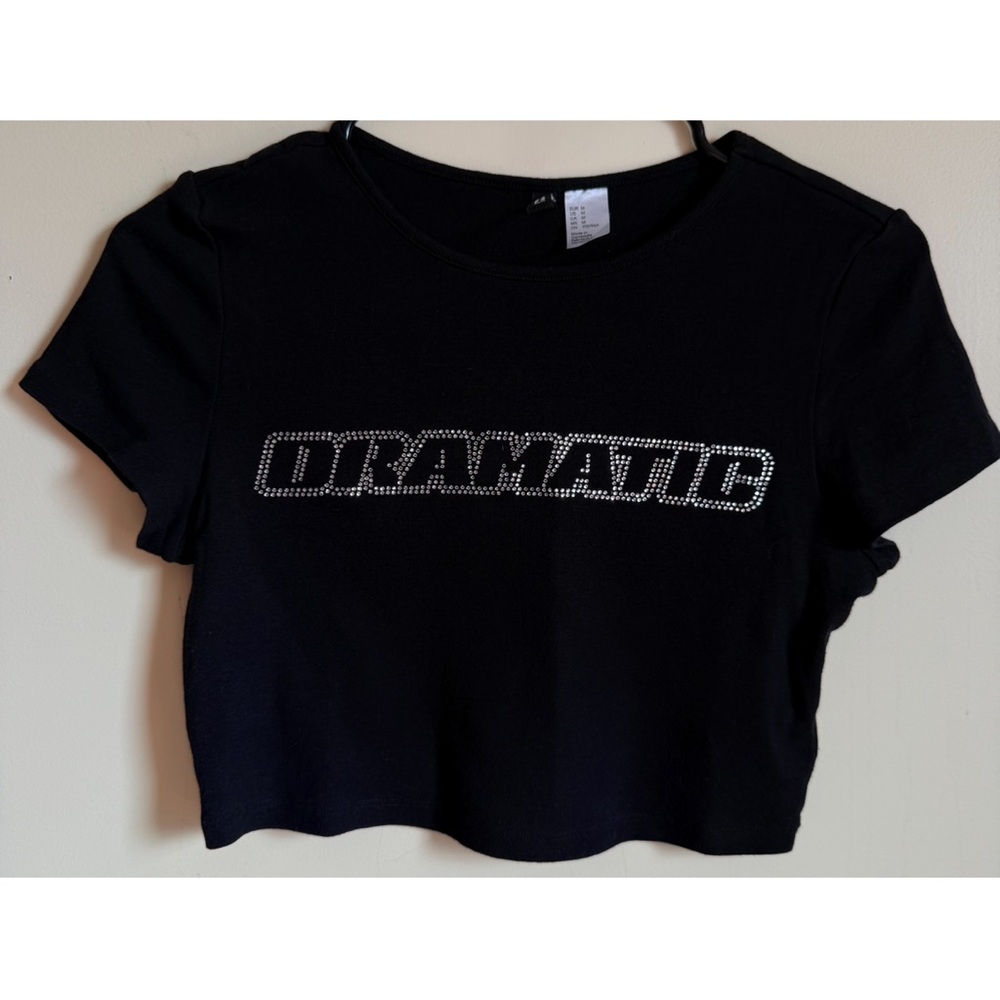 H&M Divided Black Dramatic Statement Tee Crop Top… - image 2